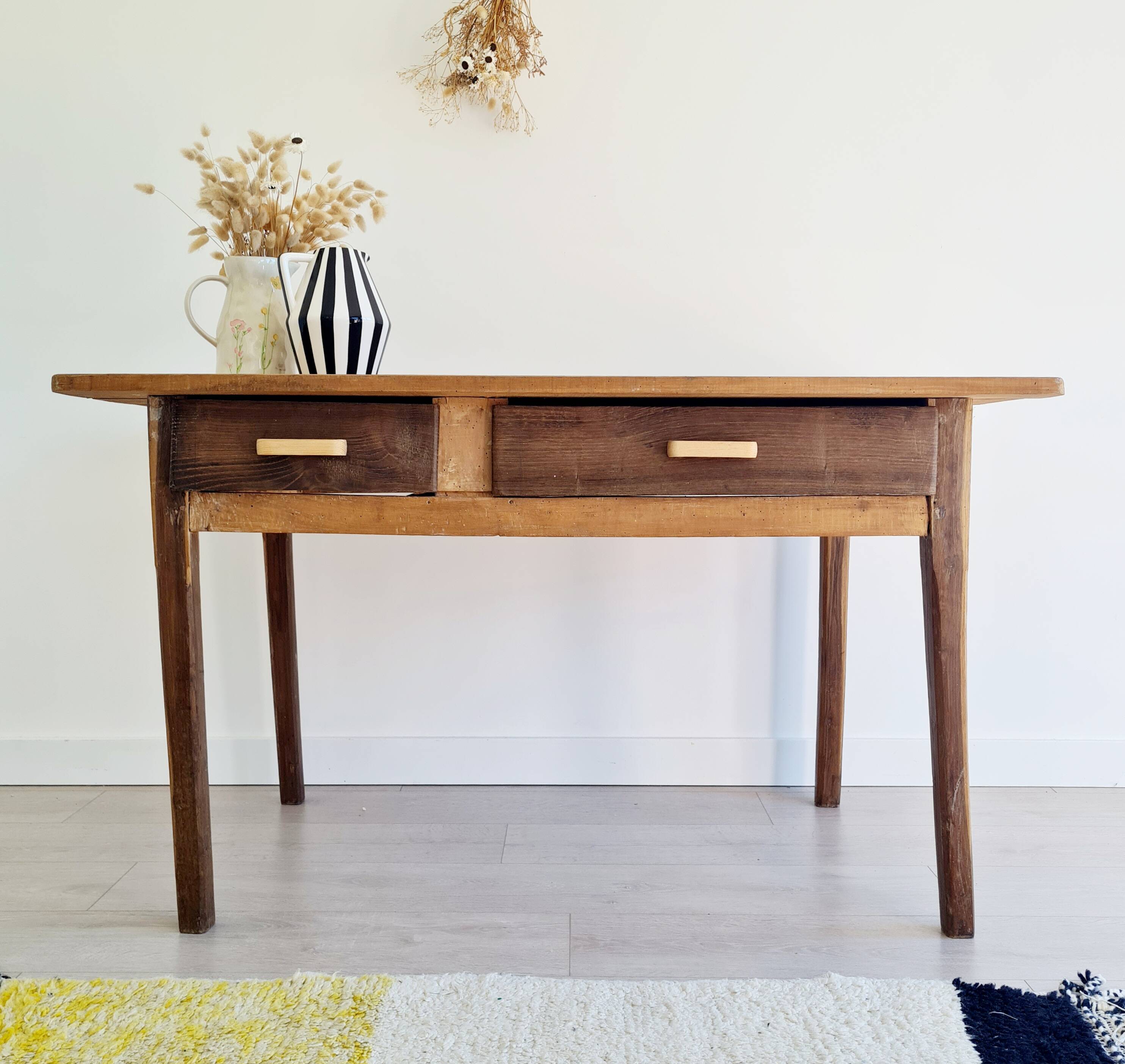Antique farmhouse table - 2 drawers
