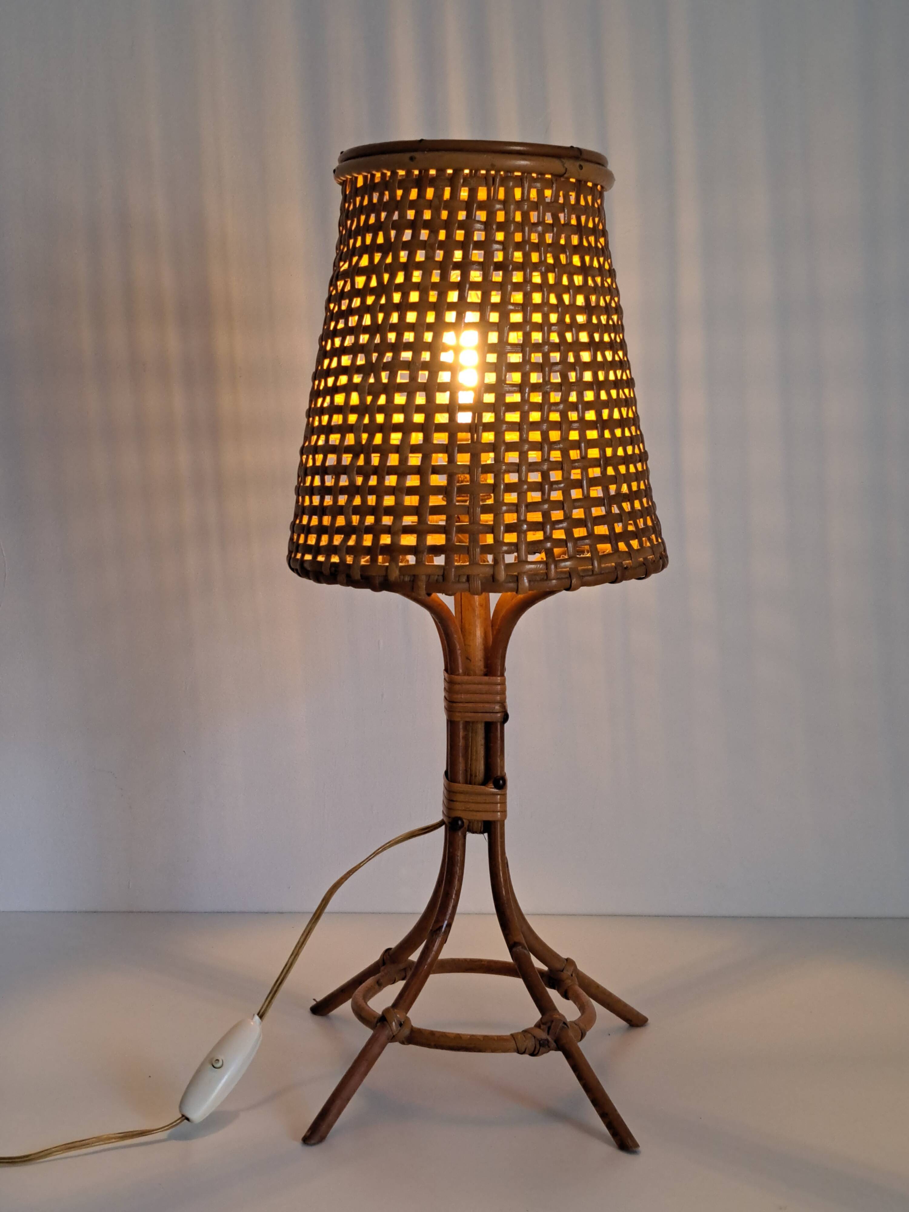Vintage bamboo bedside lamp