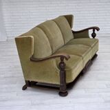 1950s, 3-seater Danish sofa, original condition, furniture velour, oak.