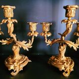 Paire de bougeoirs chandeliers flambeaux anciens en bronze doré époque XIXe