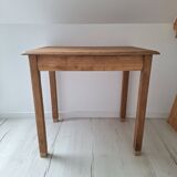 Country-style oak farmhouse desk/console/side table