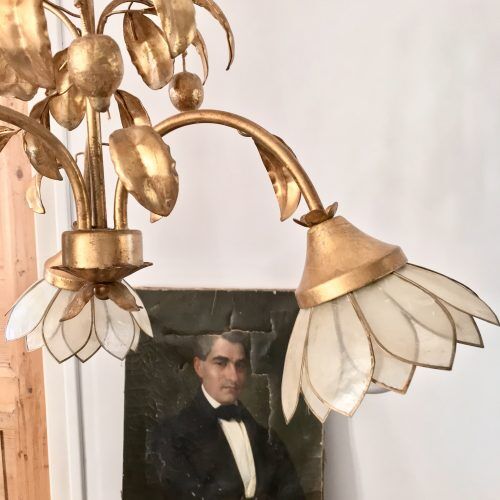 Mother-of-pearl petal chandelier