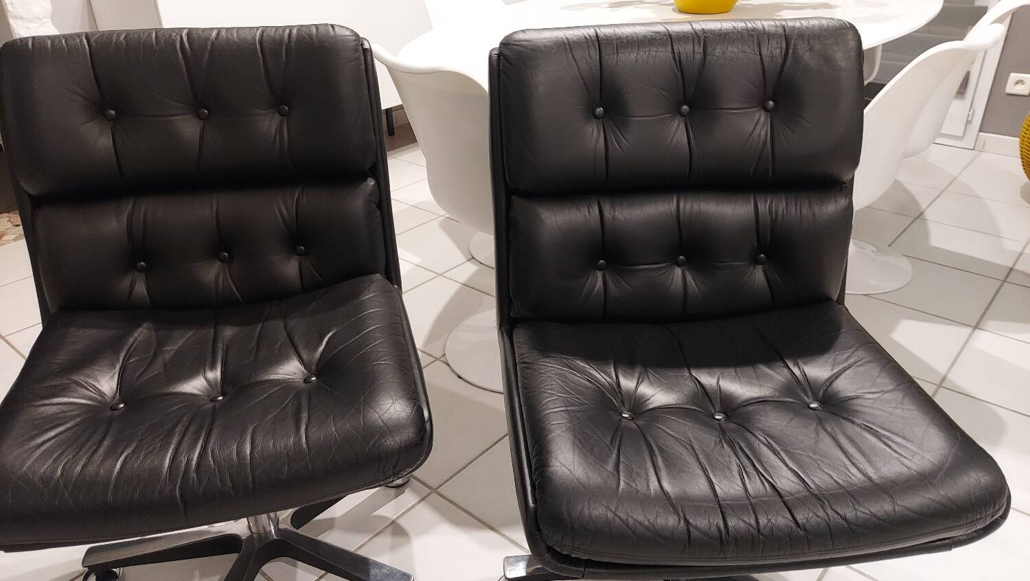 Pair of vintage Italian design leather office armchairs 1980