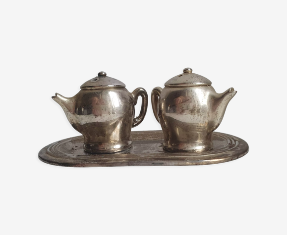 Ensemble trois pièces salière et poivrière théières miniatures