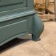 Commode ancien en chêne vert olive