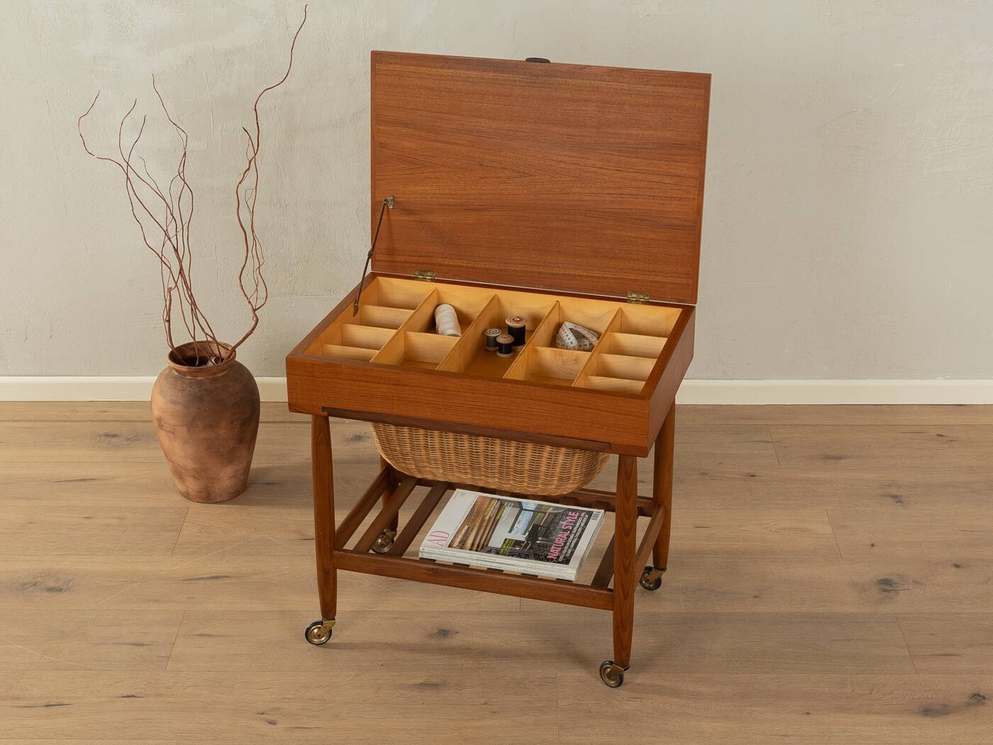 R101 Sewing box, Ejvind A. Johansson