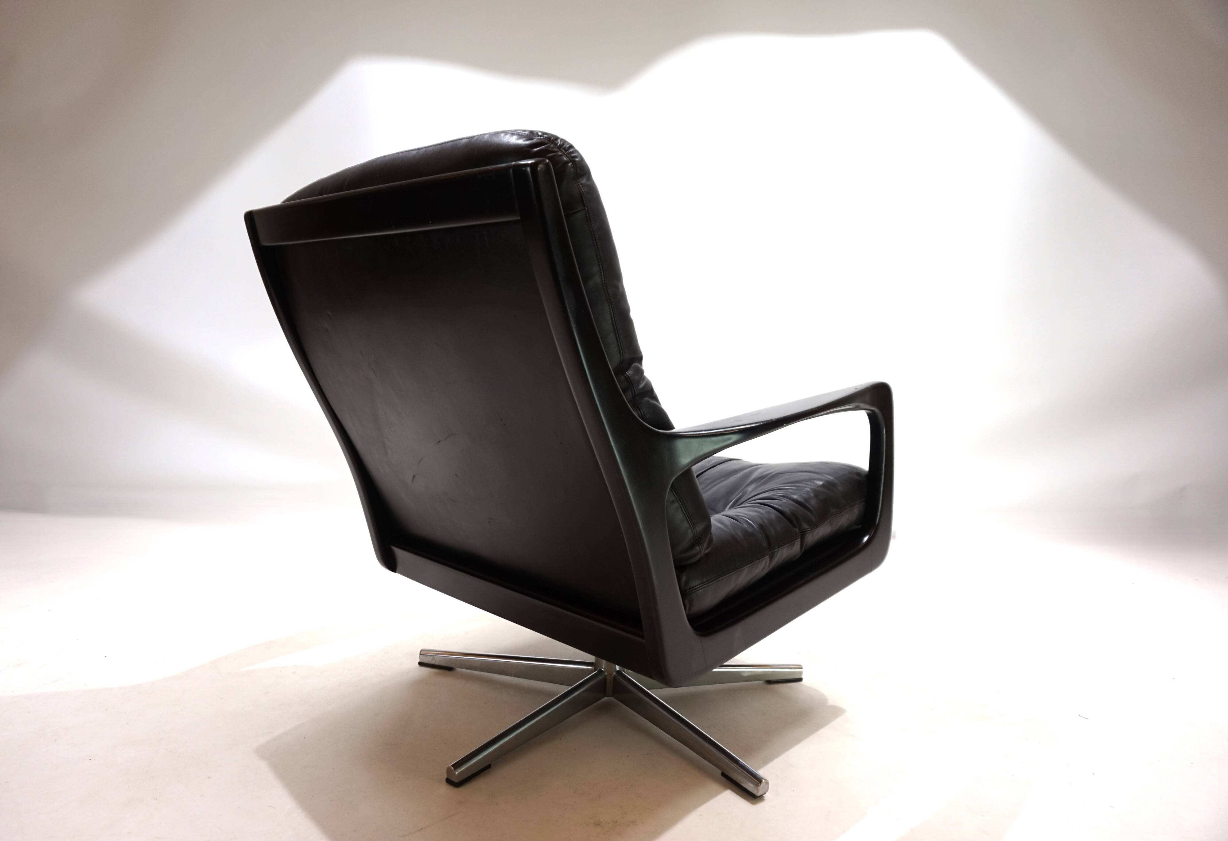 Fauteuil en cuir Eugen Schmidt pour Soloform, 1960