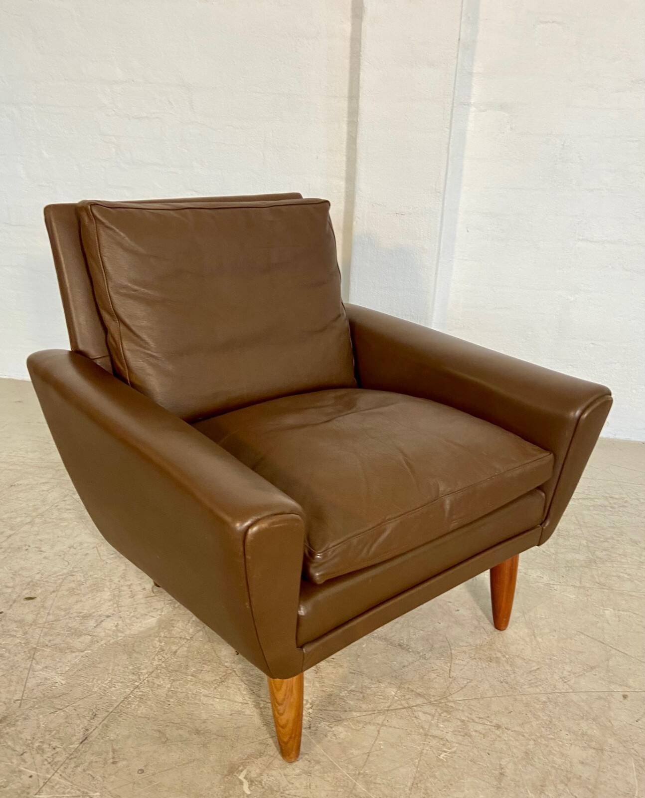 Vintage retro Danish mid-century G. Thams club chair in brown leather 60s