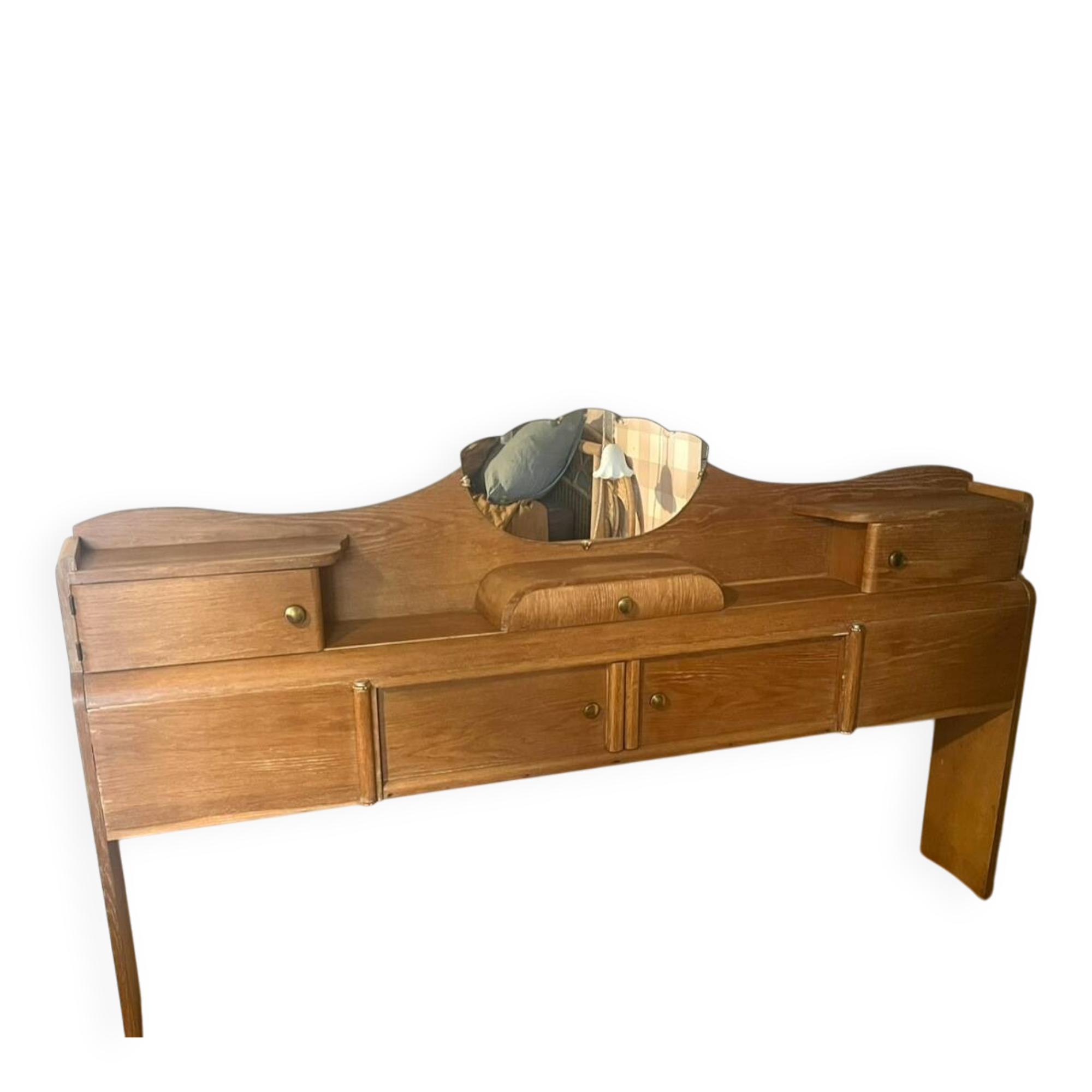 Cosy Art Deco headboard