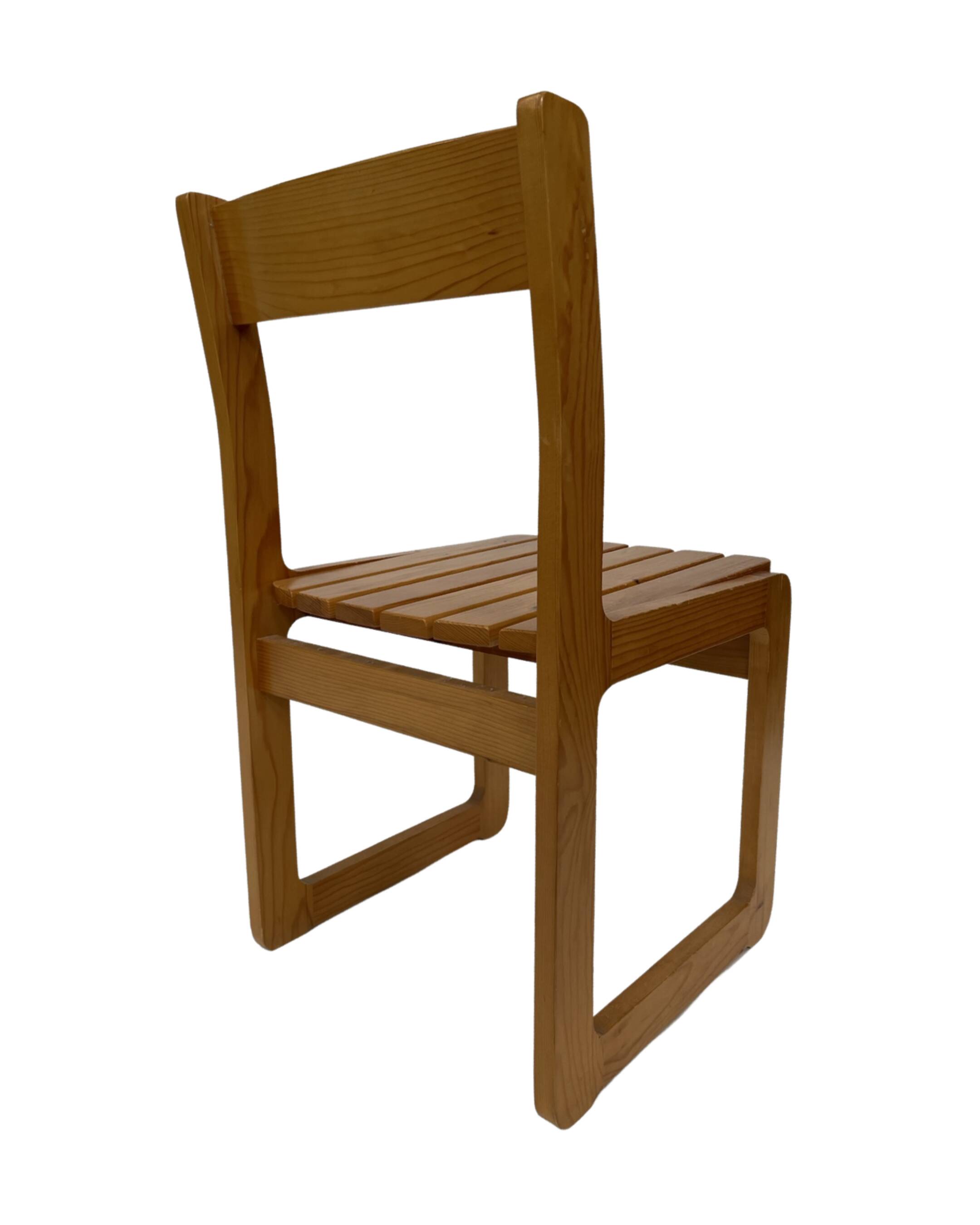 Vintage Pinewood dining chair 70's minimalist design