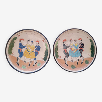 Duo of wall plates or dish traditional Basque dancers, by Aparicio