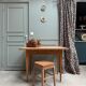 Bureau vintage aux pieds fuseaux, rénové