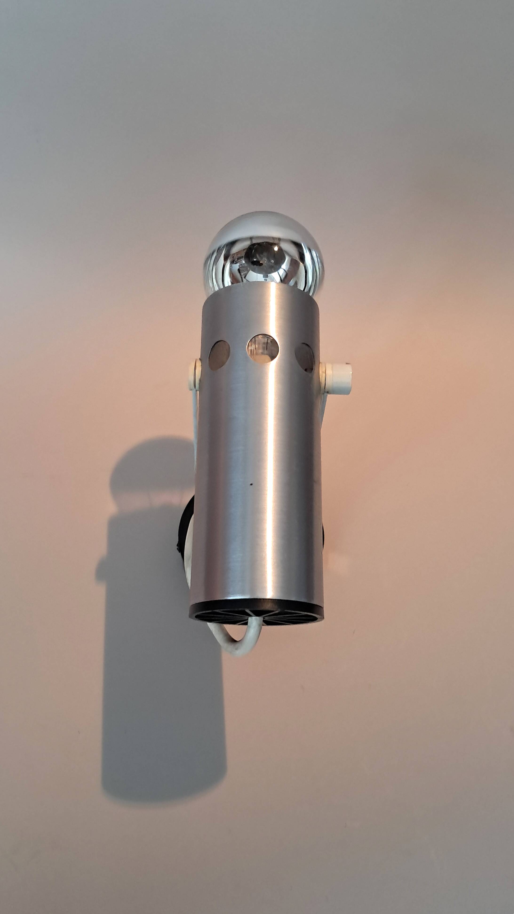 Modernist adjustable wall light in brushed aluminium, 1970s Vintage.
