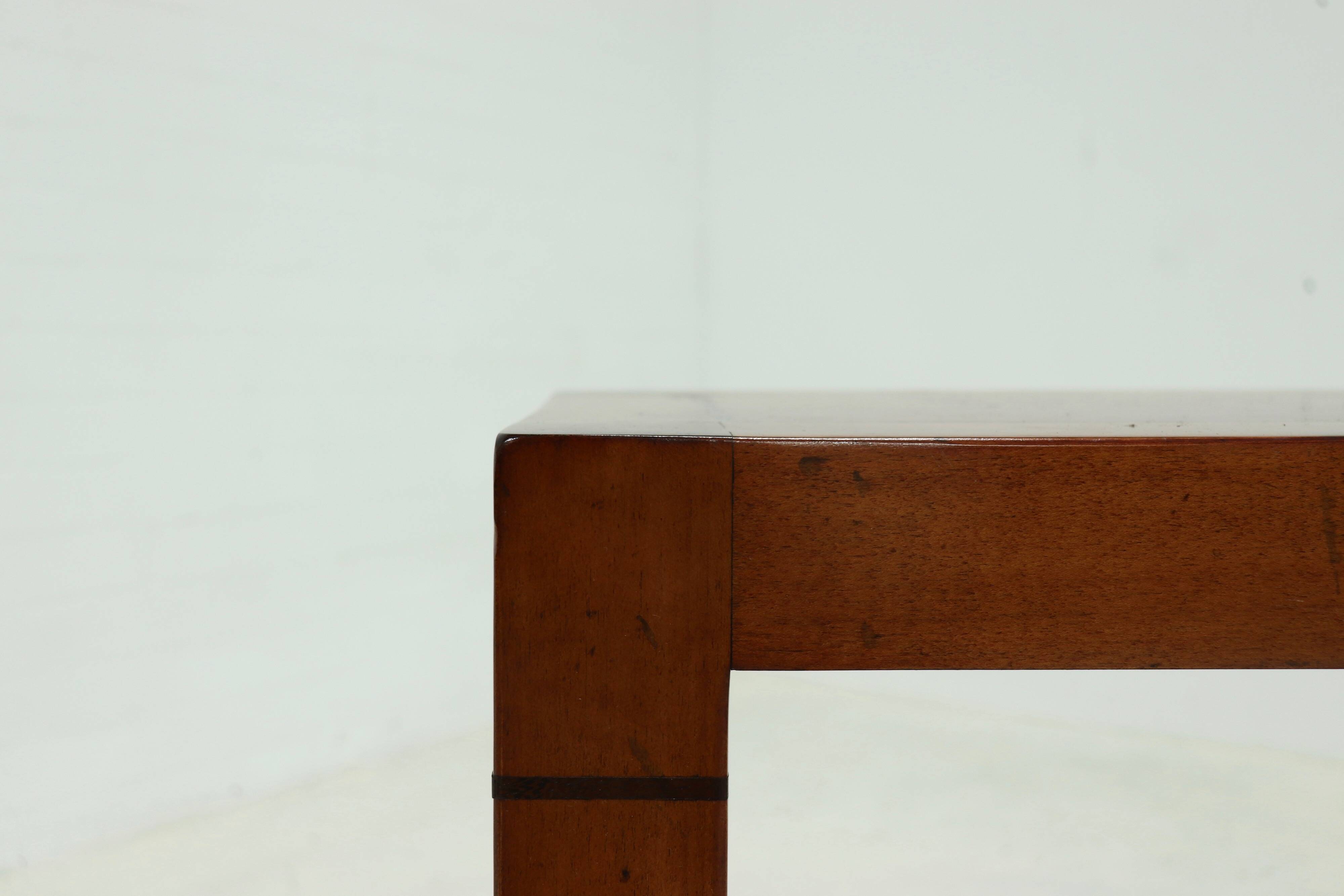 Table console Art Déco avec marqueterie en coromandel des années 1930