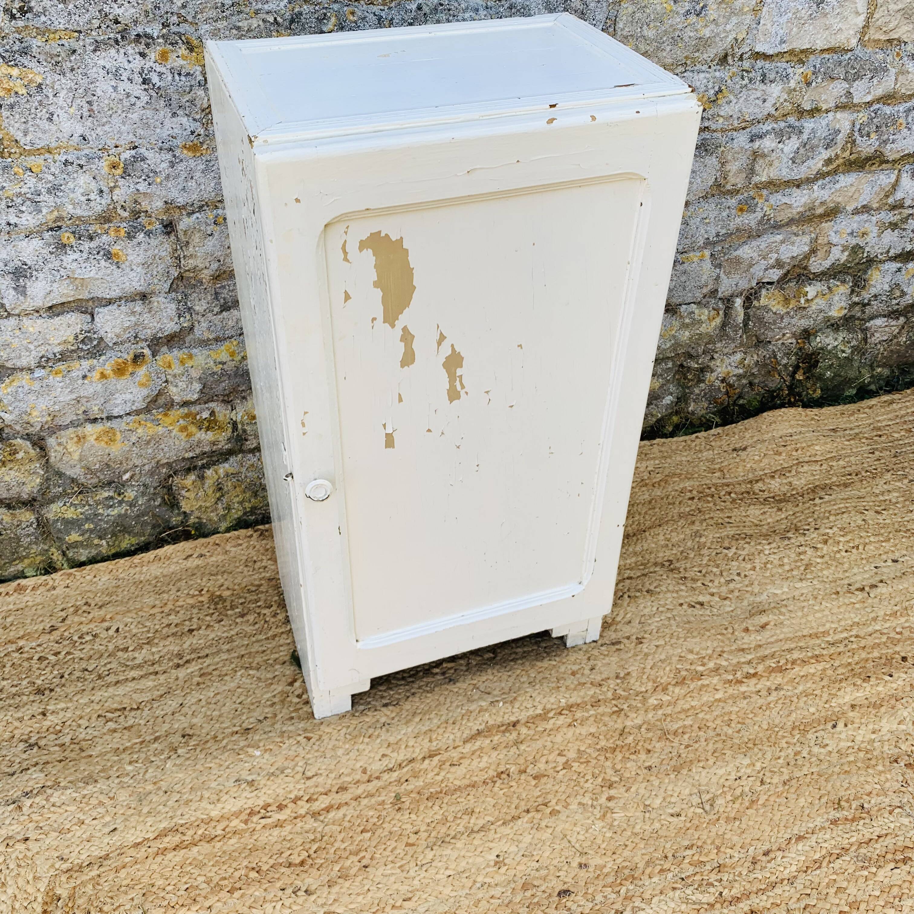 Small white Parisian piece of furniture