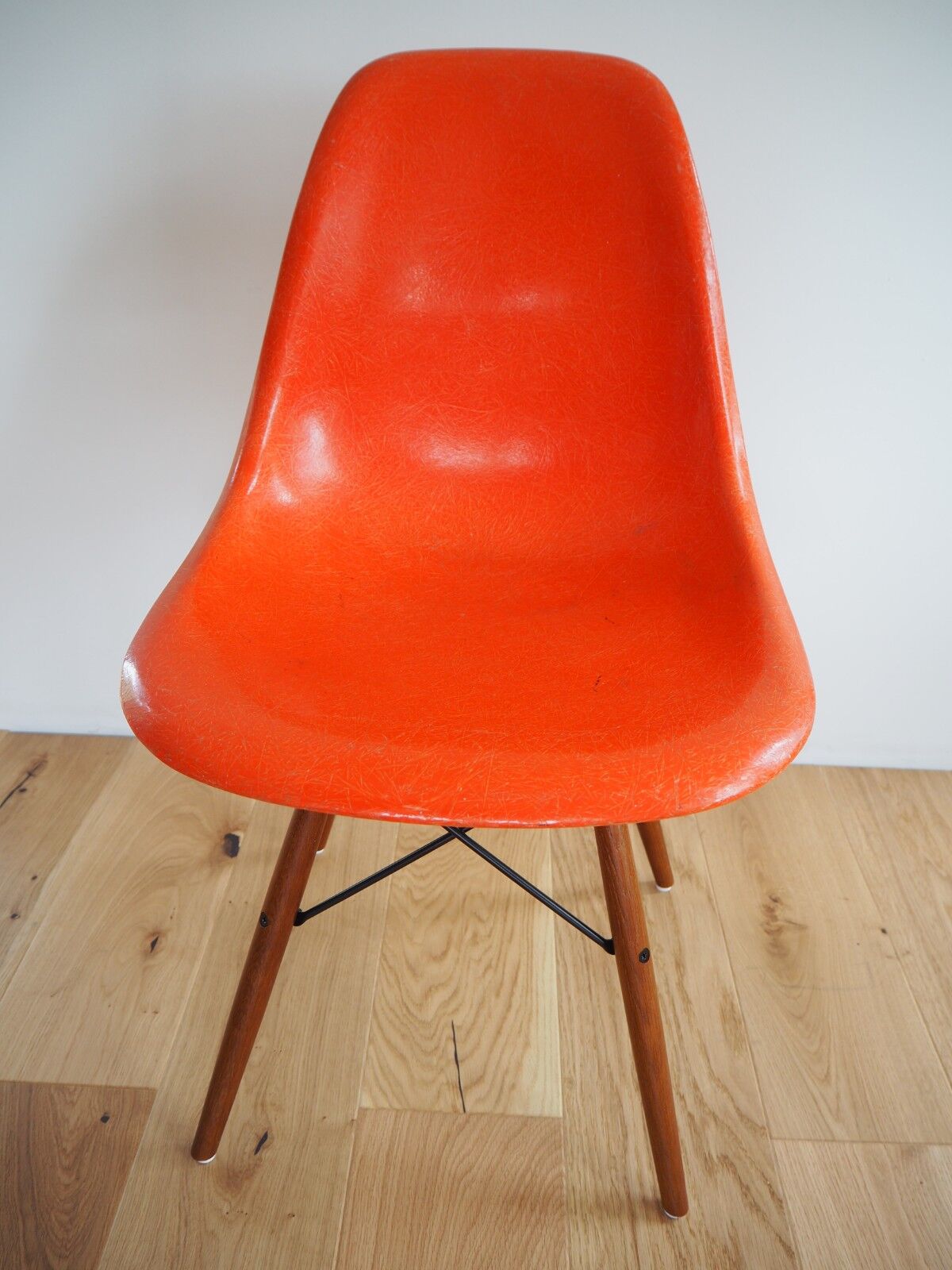 DSW Chair Herman Miller Eames
