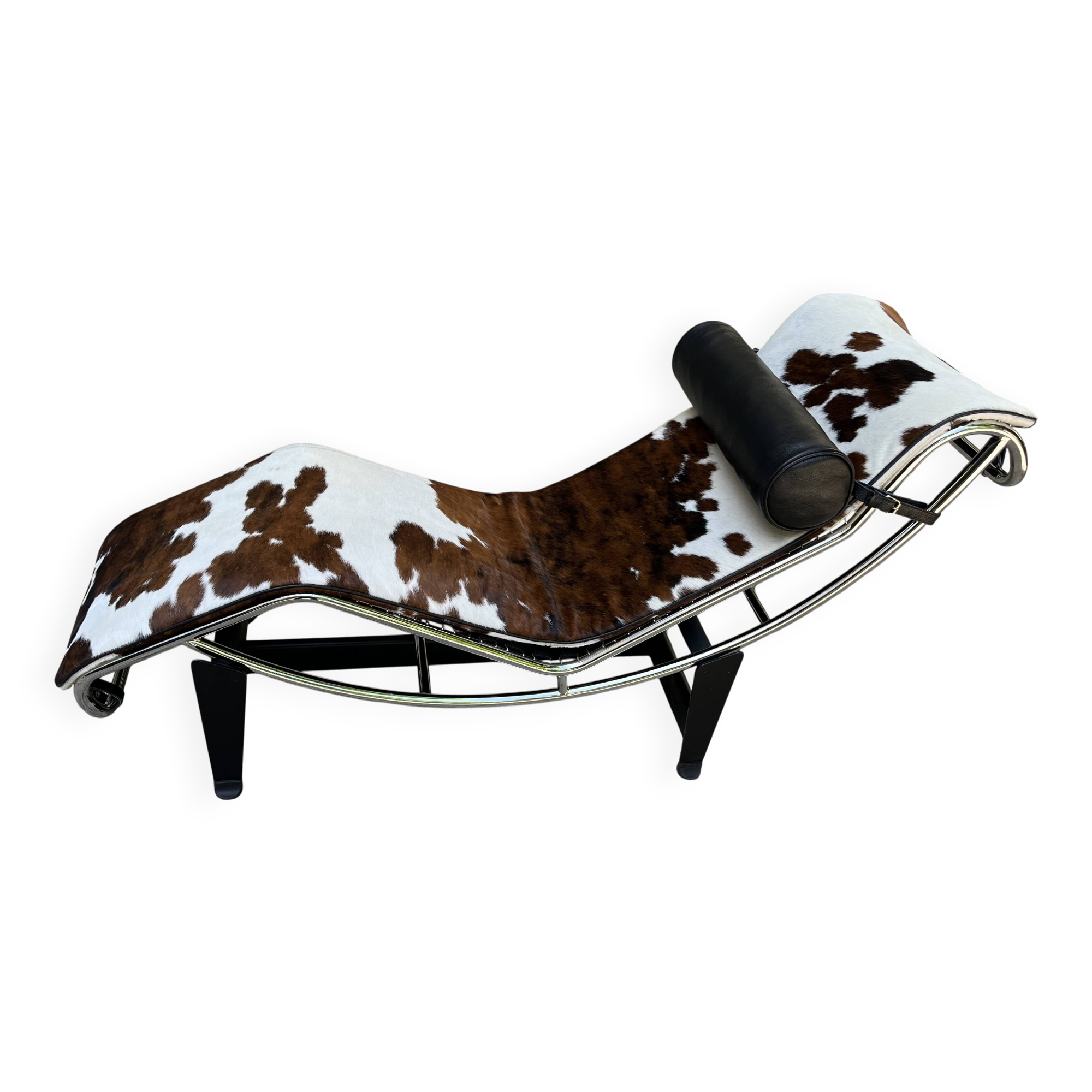 LC4 Le Corbusier pony daybed