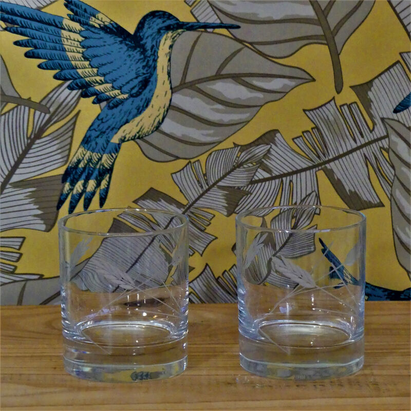 Three whisky glasses in vintage chiseled crystal 1960