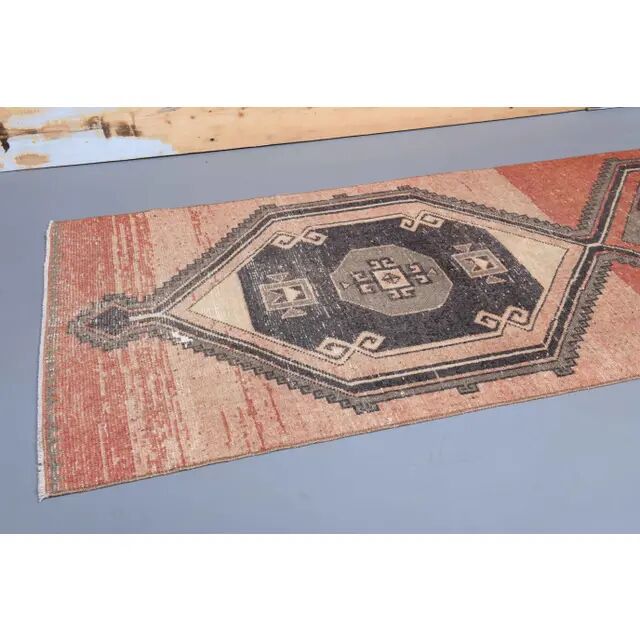 1970s Turkish Hand-Knotted Runner Rug 89x363