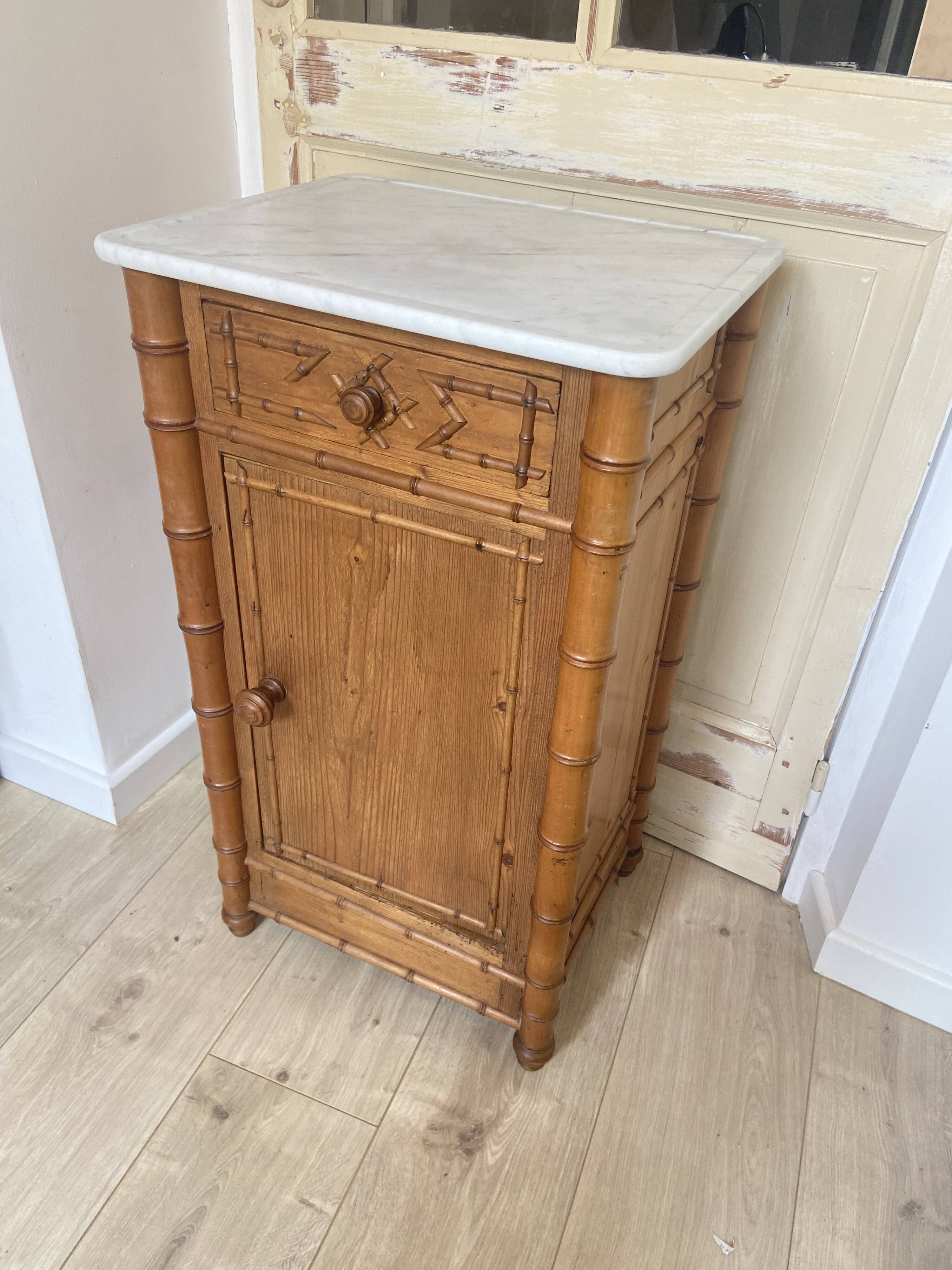 Bedside table / nightstand in pitchpin pine wood and bamboo with marble top