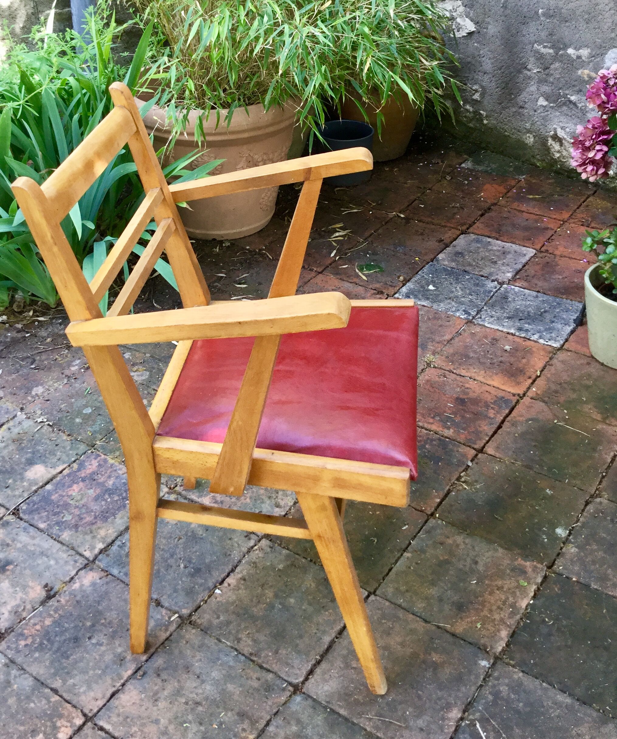 Fauteuil scandinave vintage pieds compas