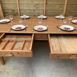 Farm table