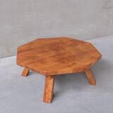 Table basse en chêne brutaliste octangonal hollandais du milieu du siècle