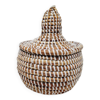 Straw jewelry box