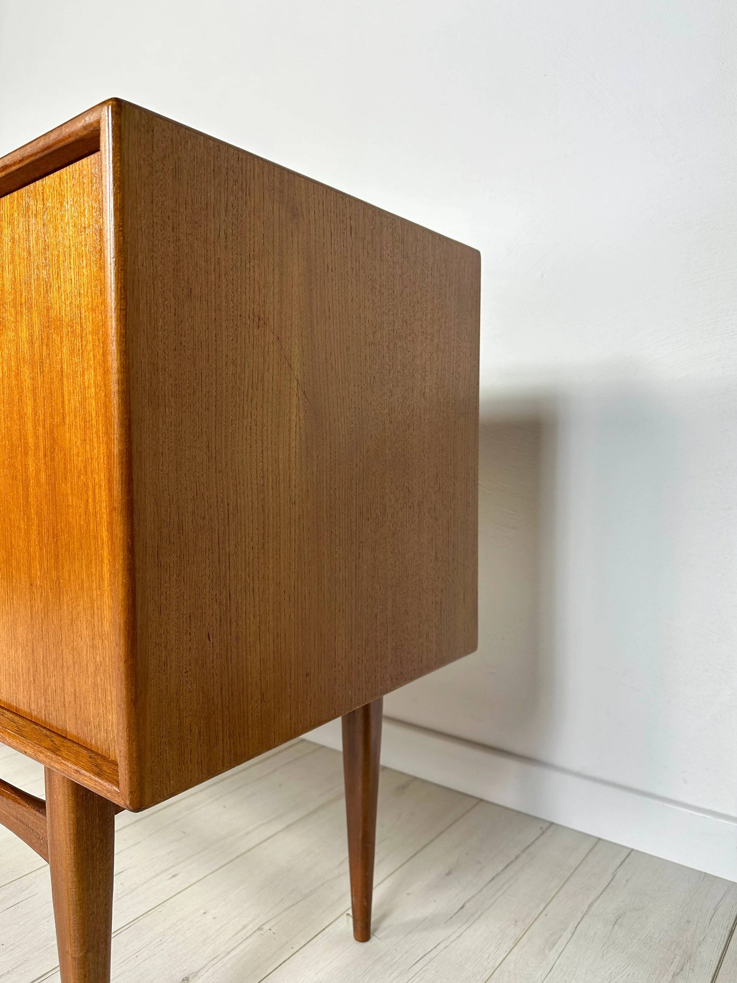 Buffet latéral vintage en teck des années 1960 par Heinrich Riestenpatt pour RT Möbel
