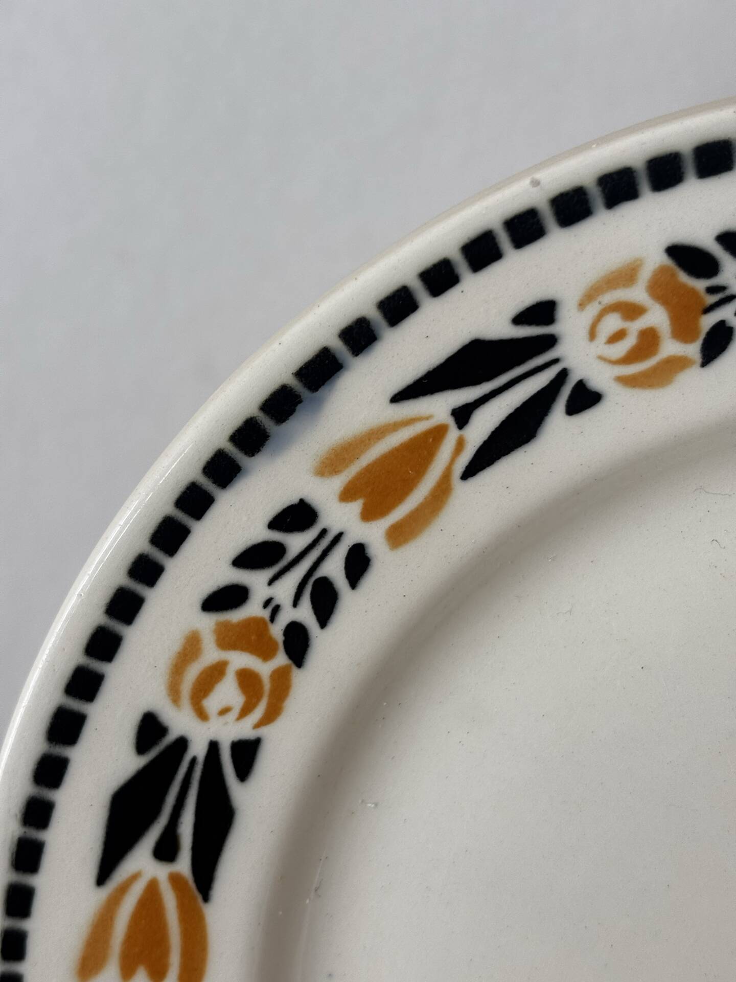 Old pottery pastry plate Badonviller Denise