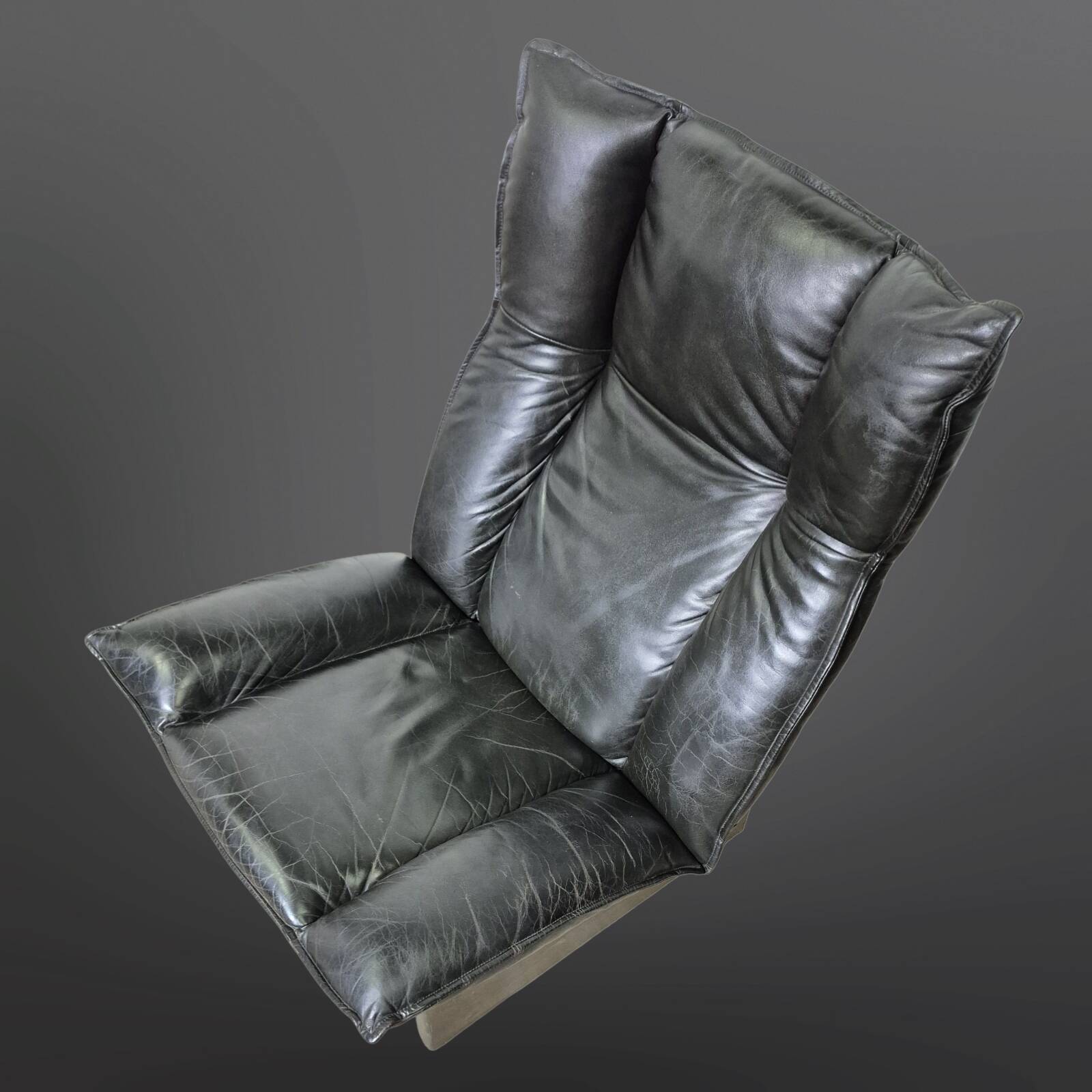 Set of 2 black leather lounge chairs by Peem Oy, Finland 1970s