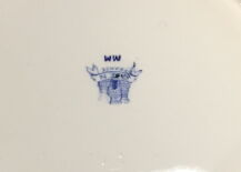 Earthenware dish by Gien cashmere motifs