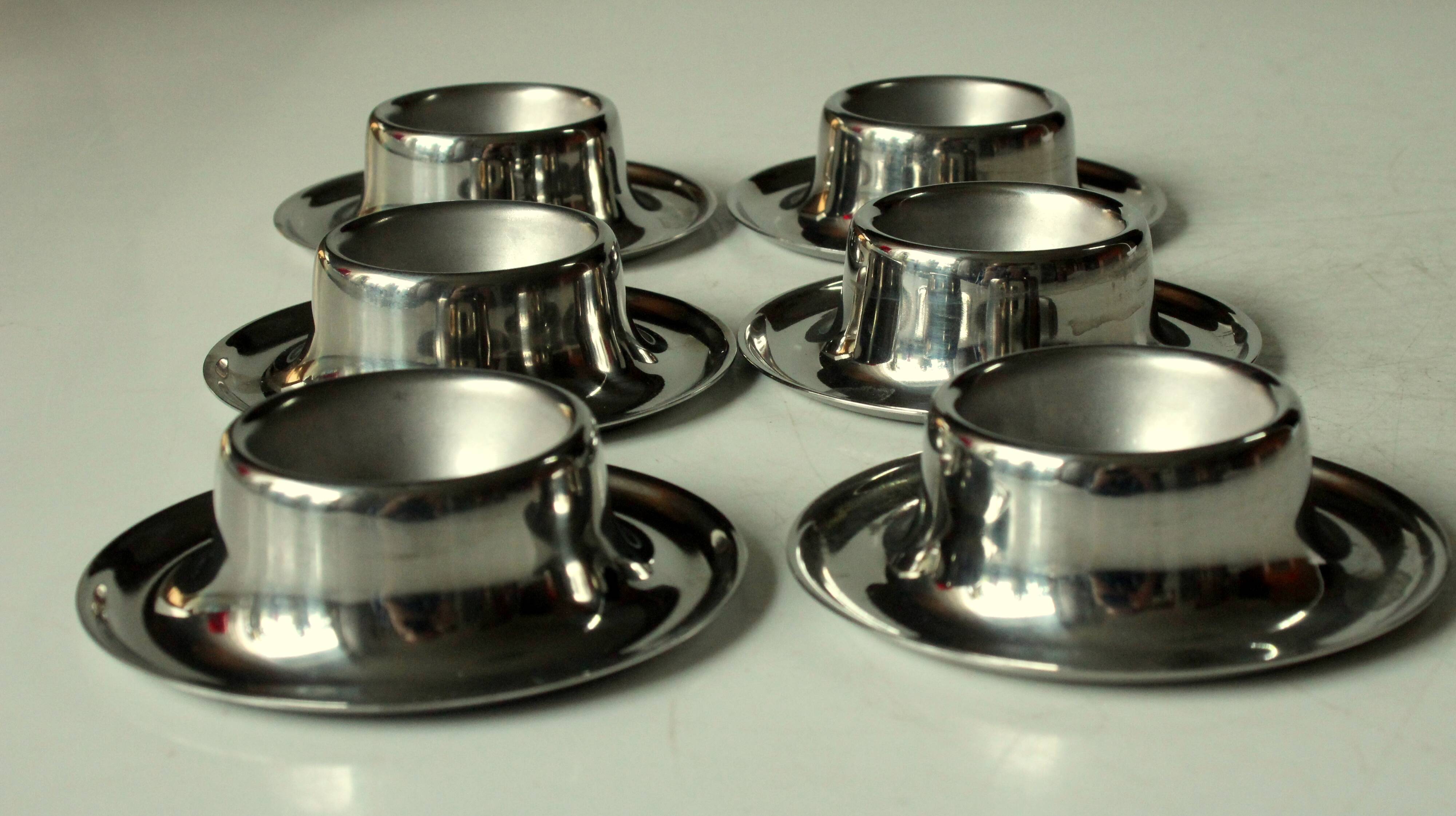 Set of 6 stainless steel egg cups, vintage from the 60s
