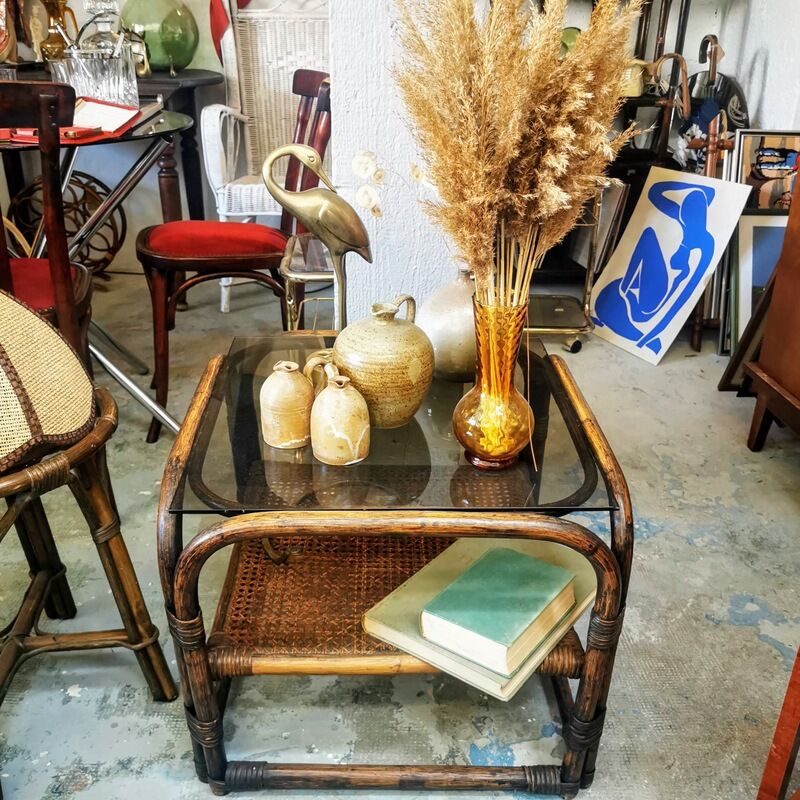 Side table in rattan and smoked glass