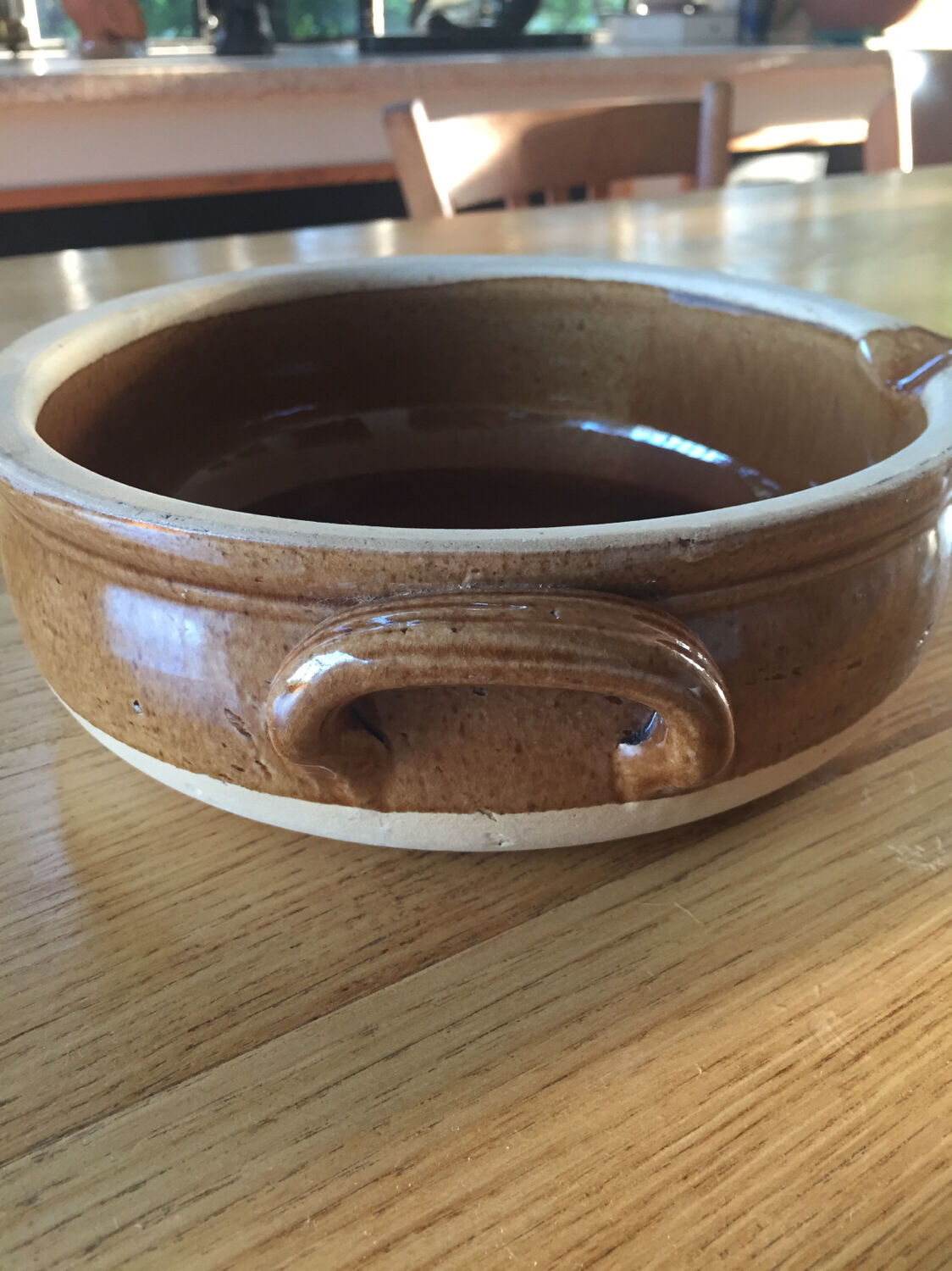 Terracotta pouring dish