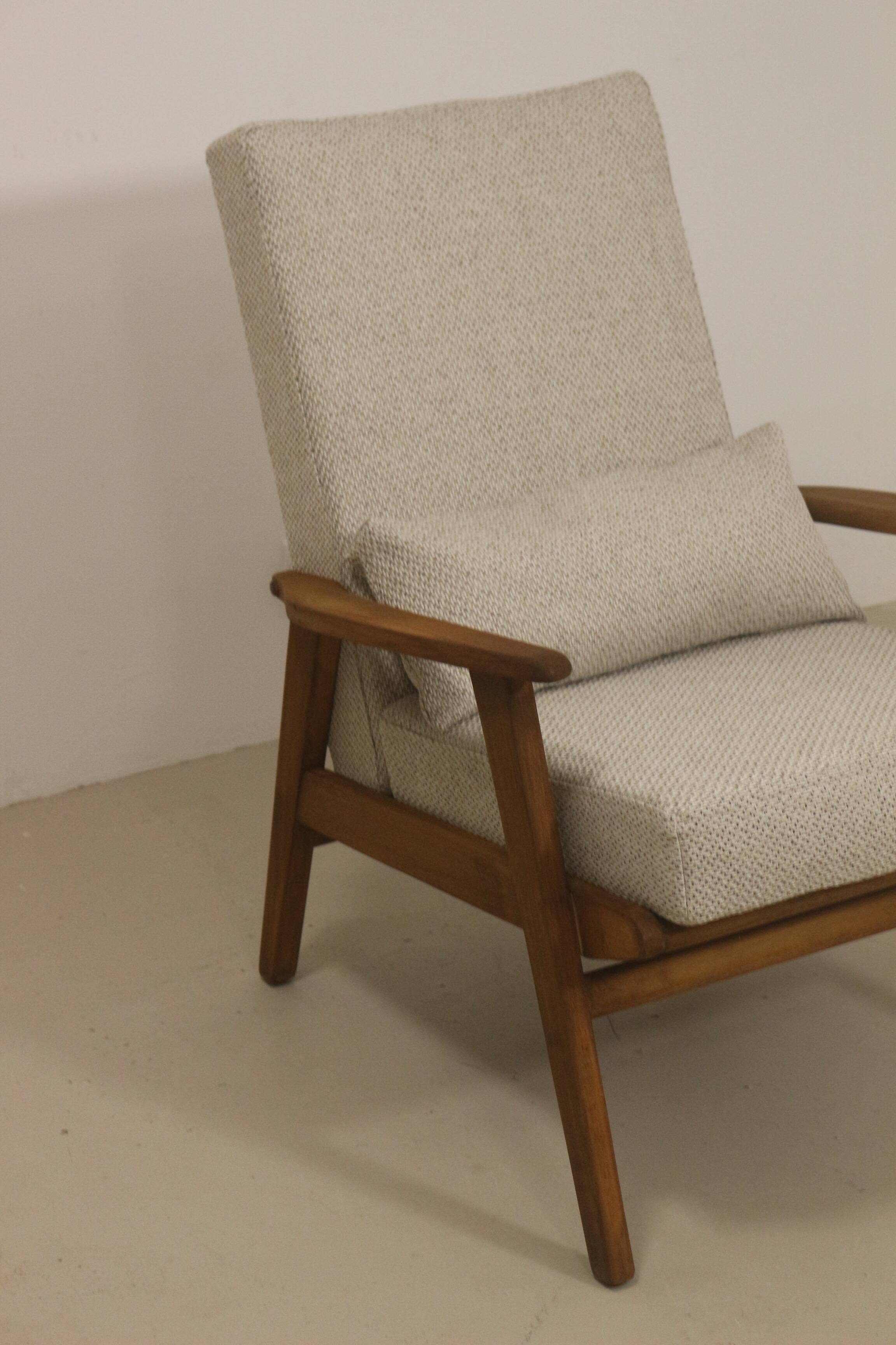 Scandinavian armchair 1960 rounded armrests