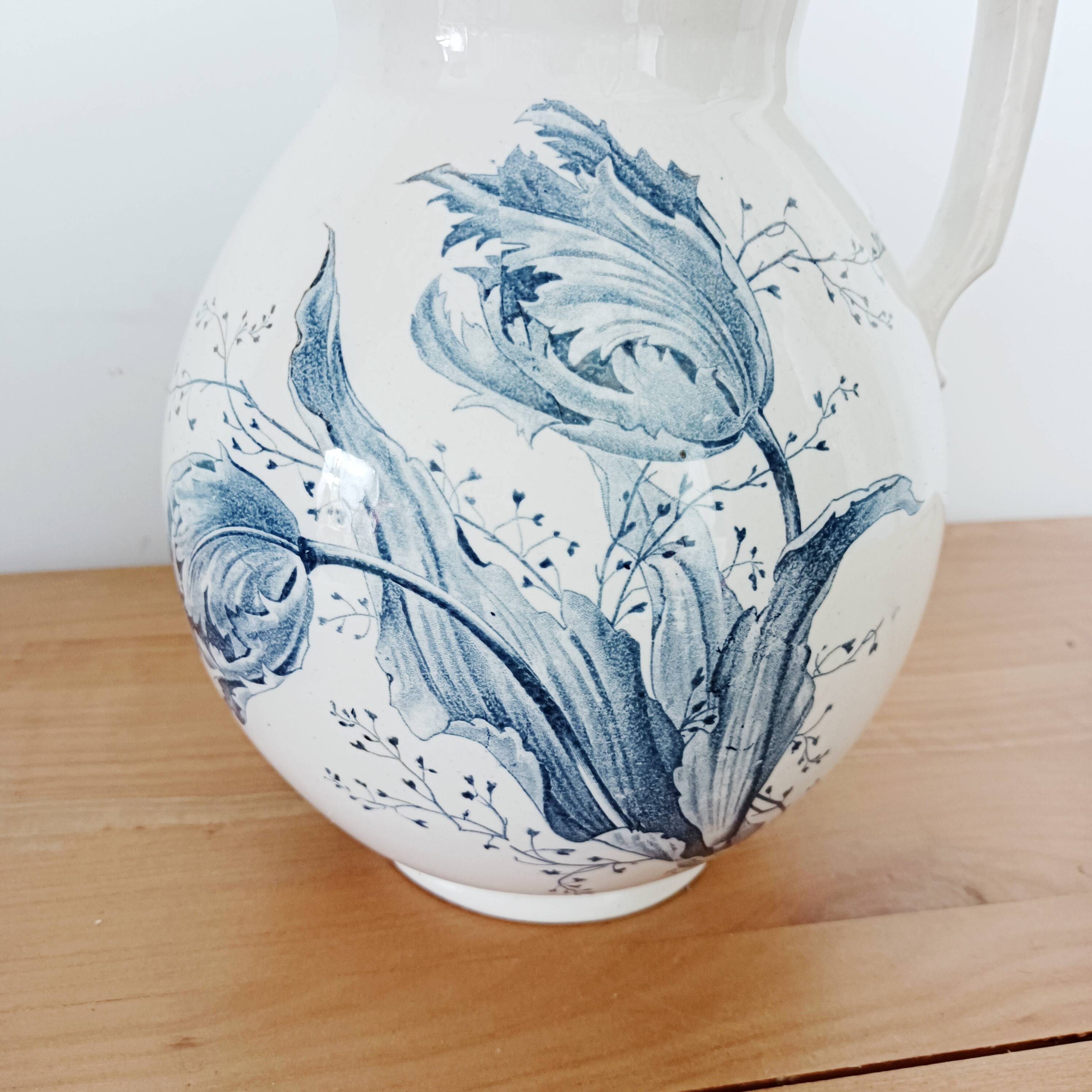 Broc de toilette / vase Sarreguemines tulips