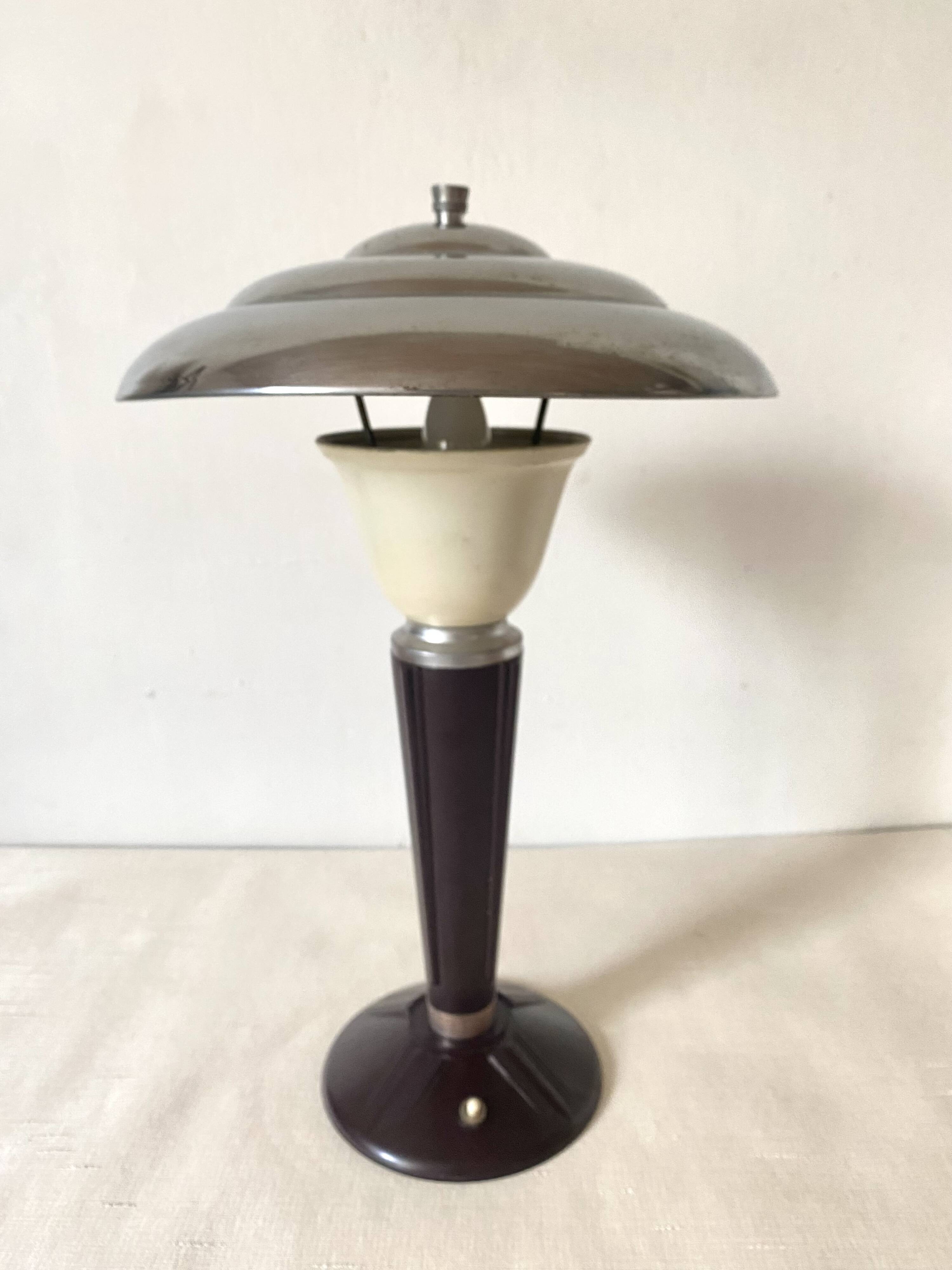 Lampe champignon art déco en bakélite et chrome