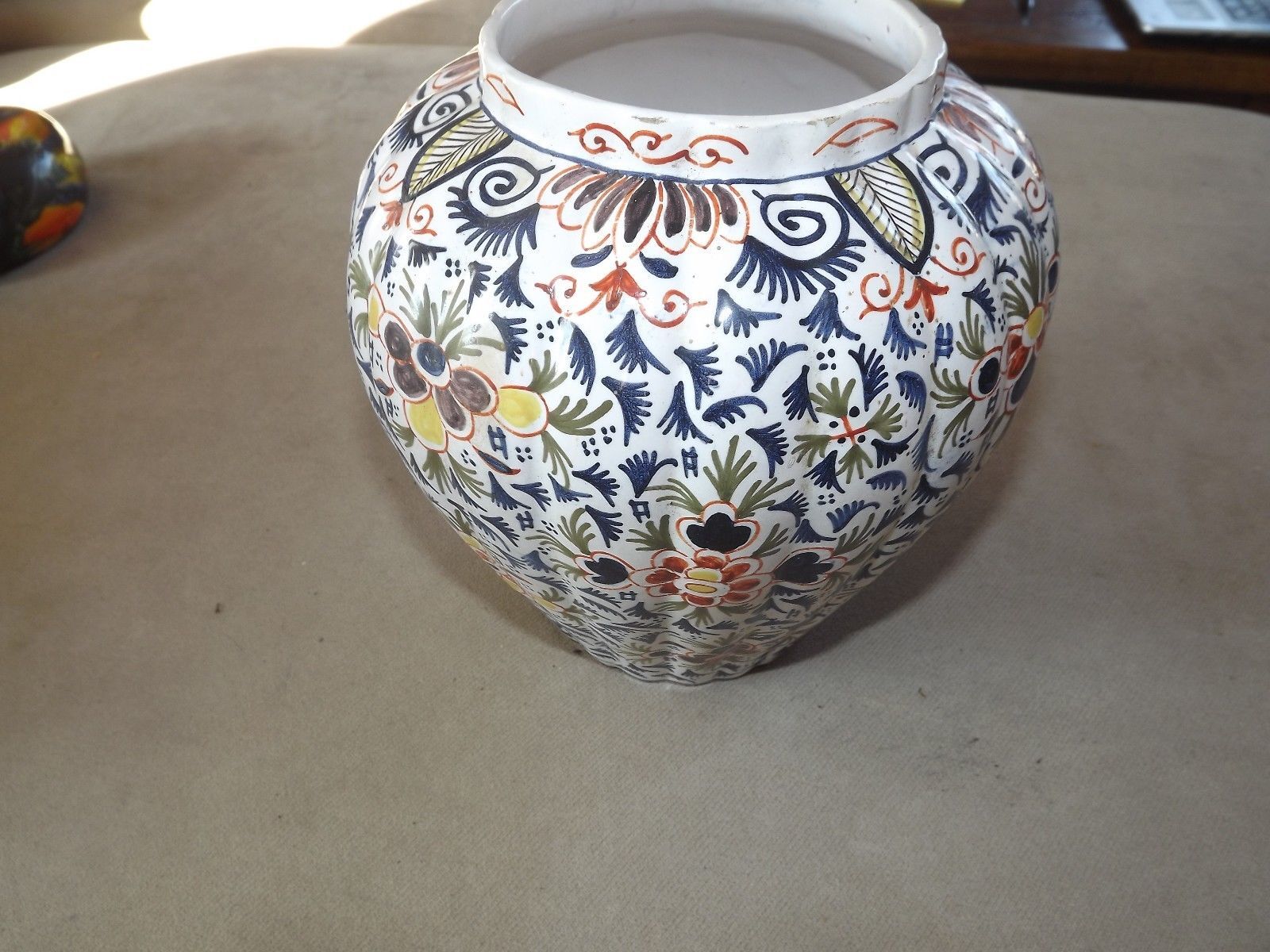 1PK signed Delft earthenware vase