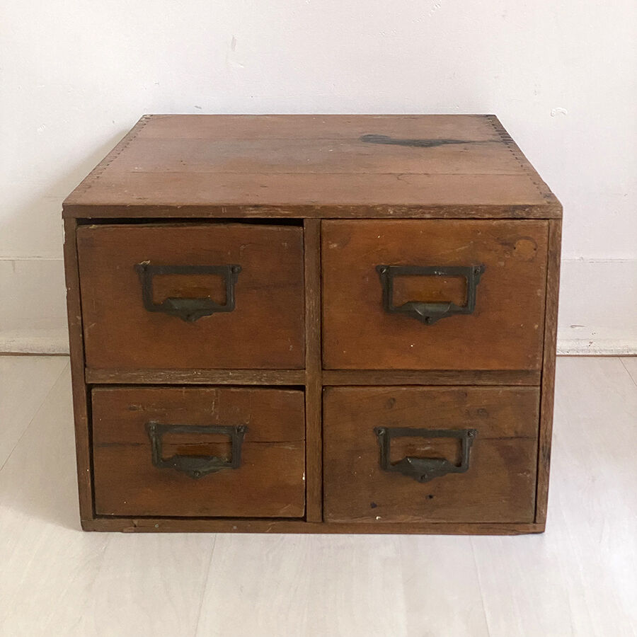 Cabinet with drawers