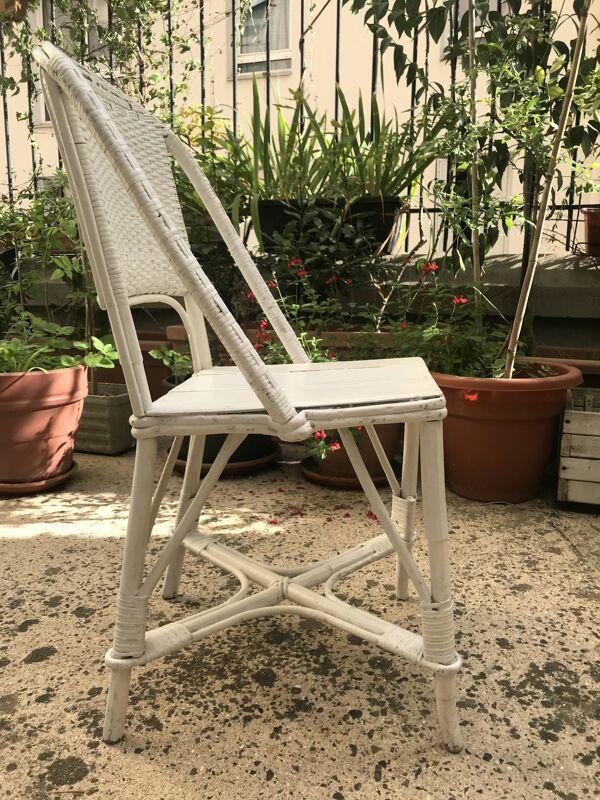 Chaise de jardin en rotin blanche