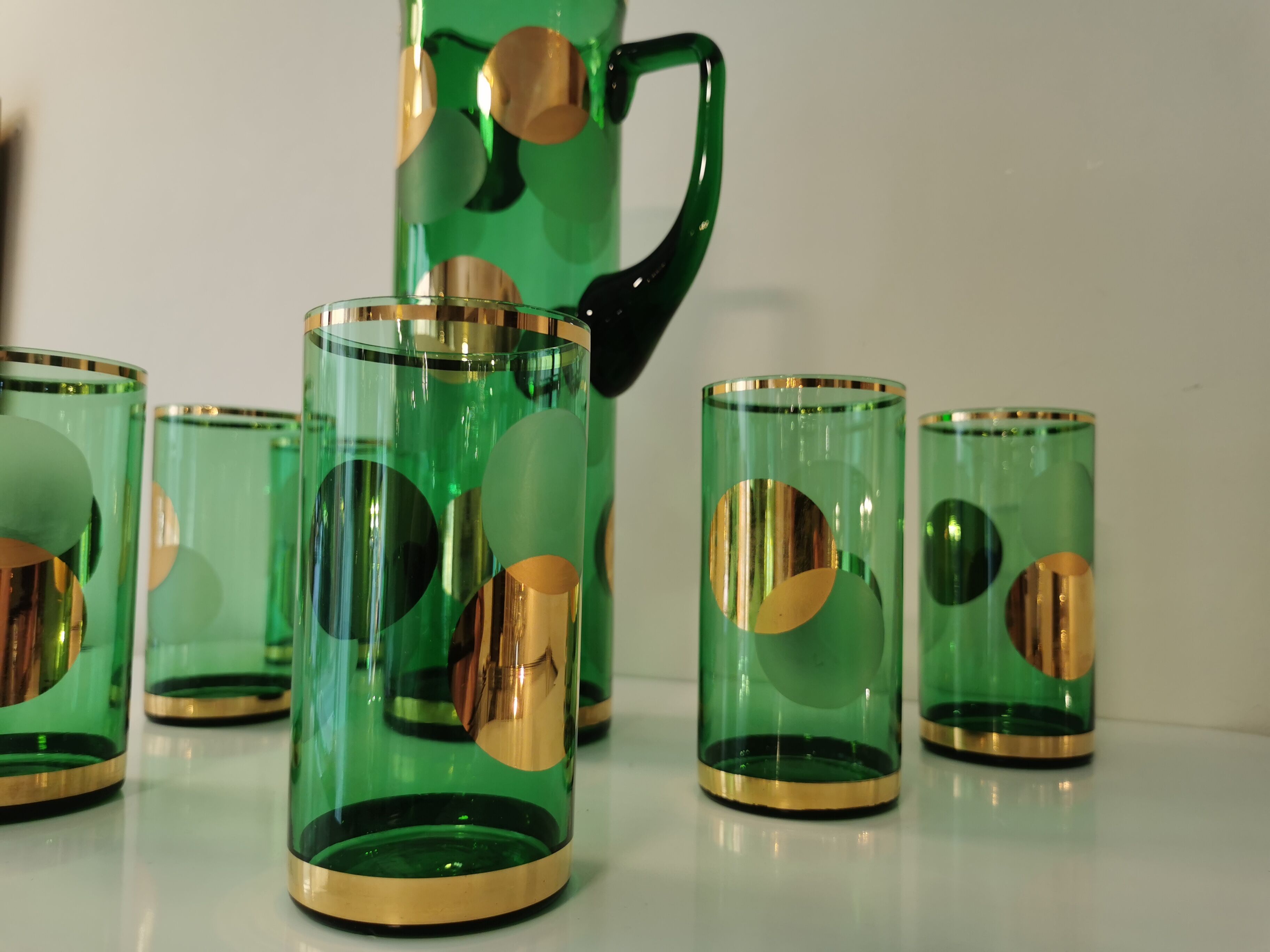 Glass orangeade service from the 1970s