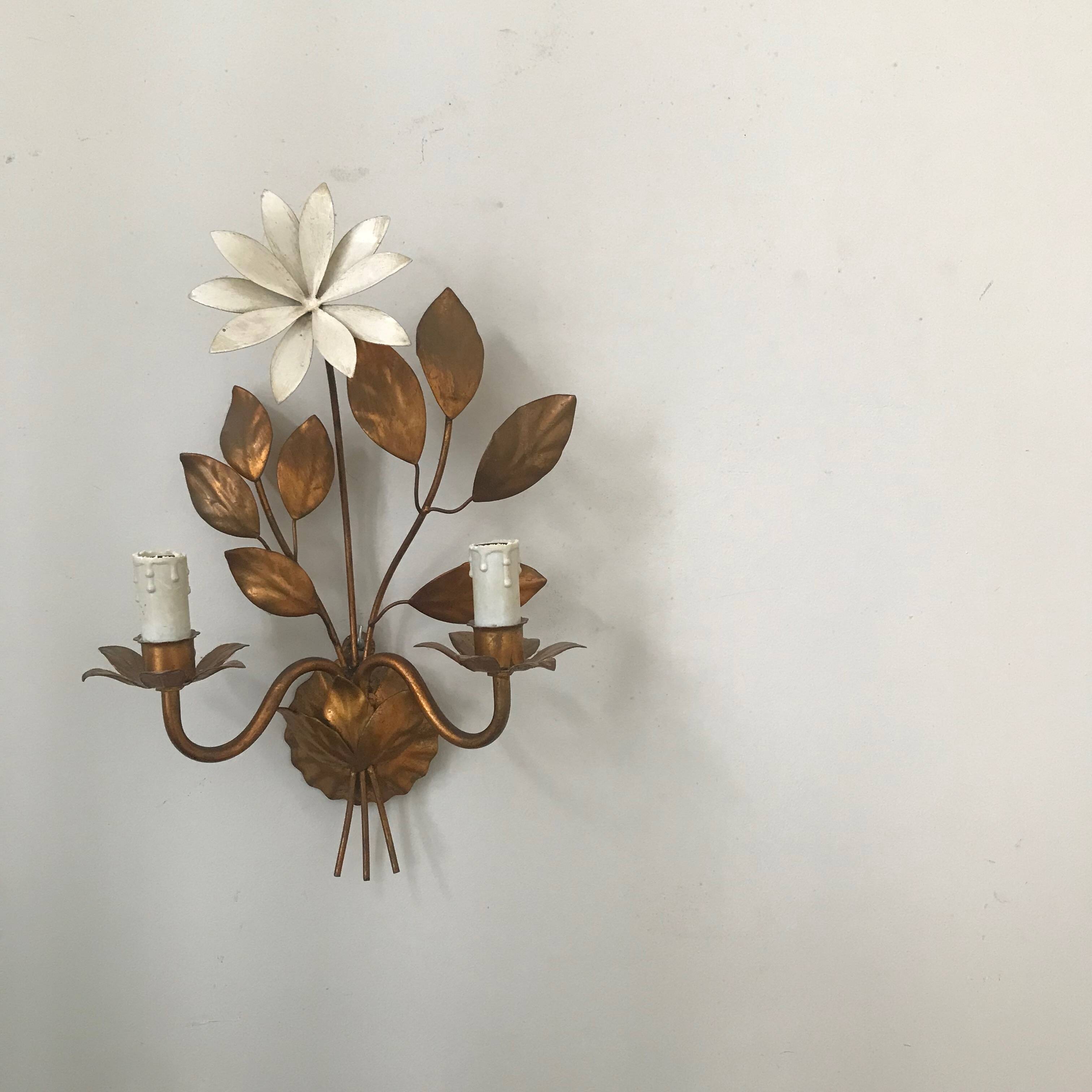 Mid-20th century flower wall light