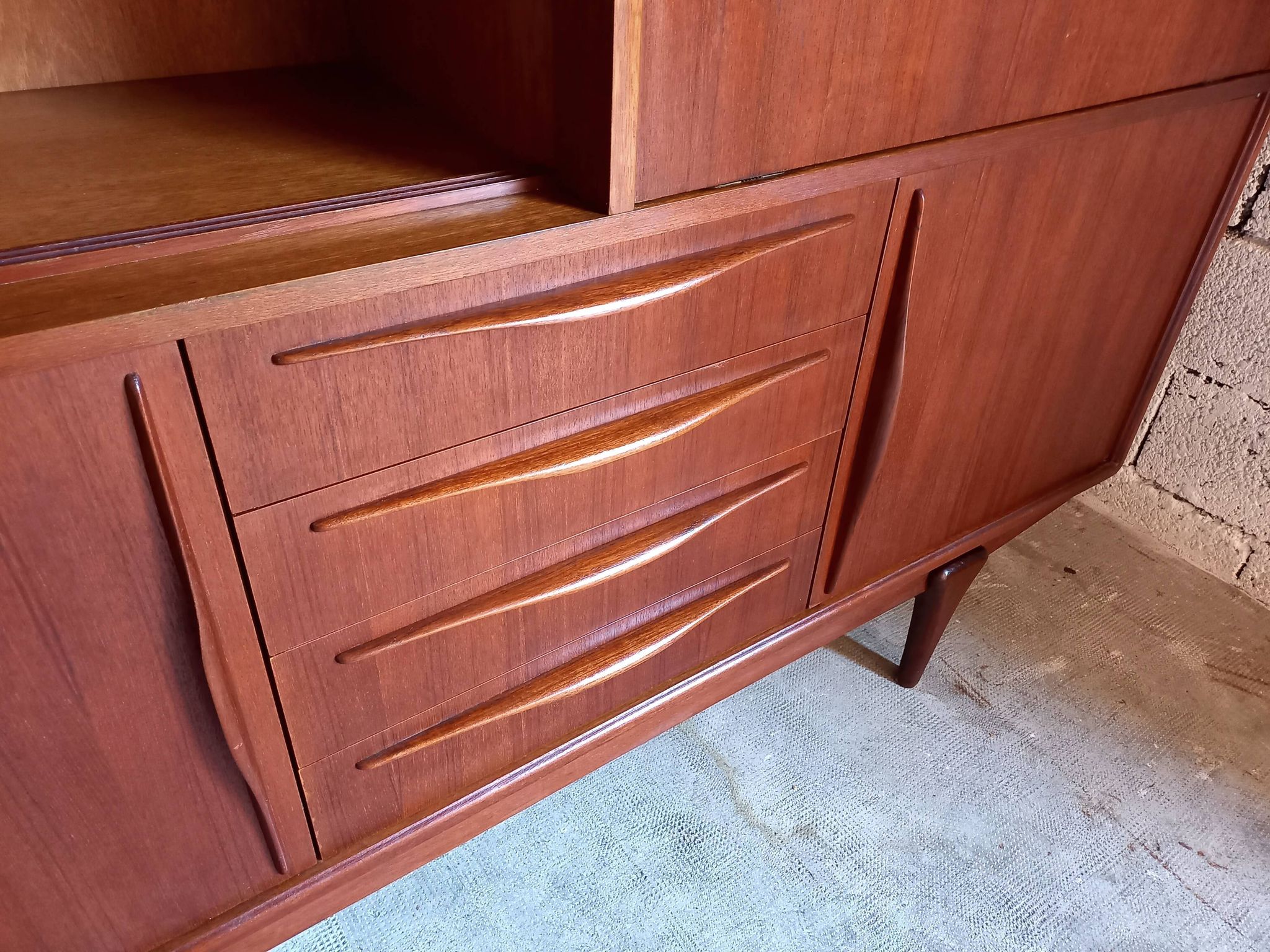 Vintage Scandinavian high row 50s 60s teak