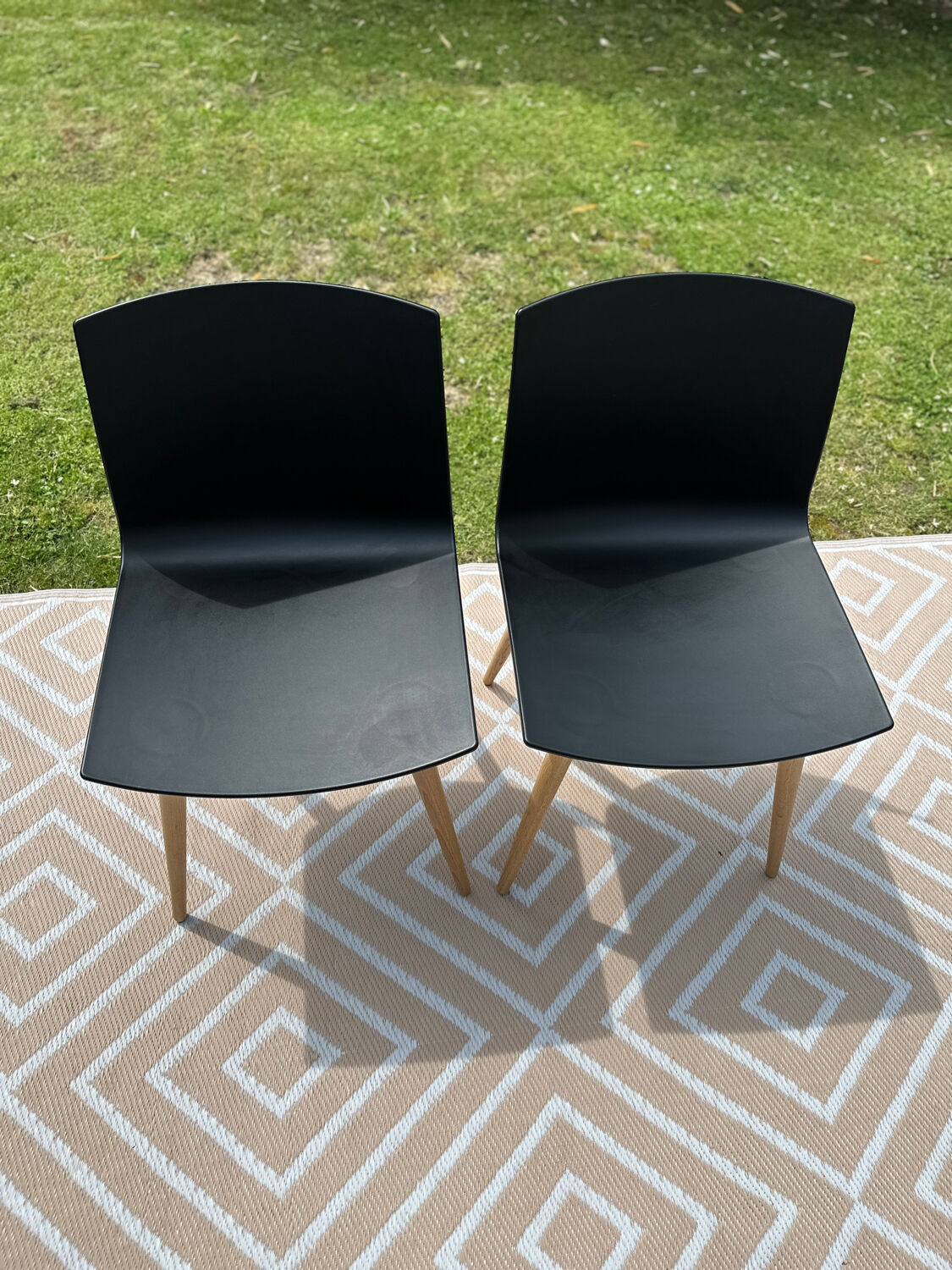 Set of two chairs