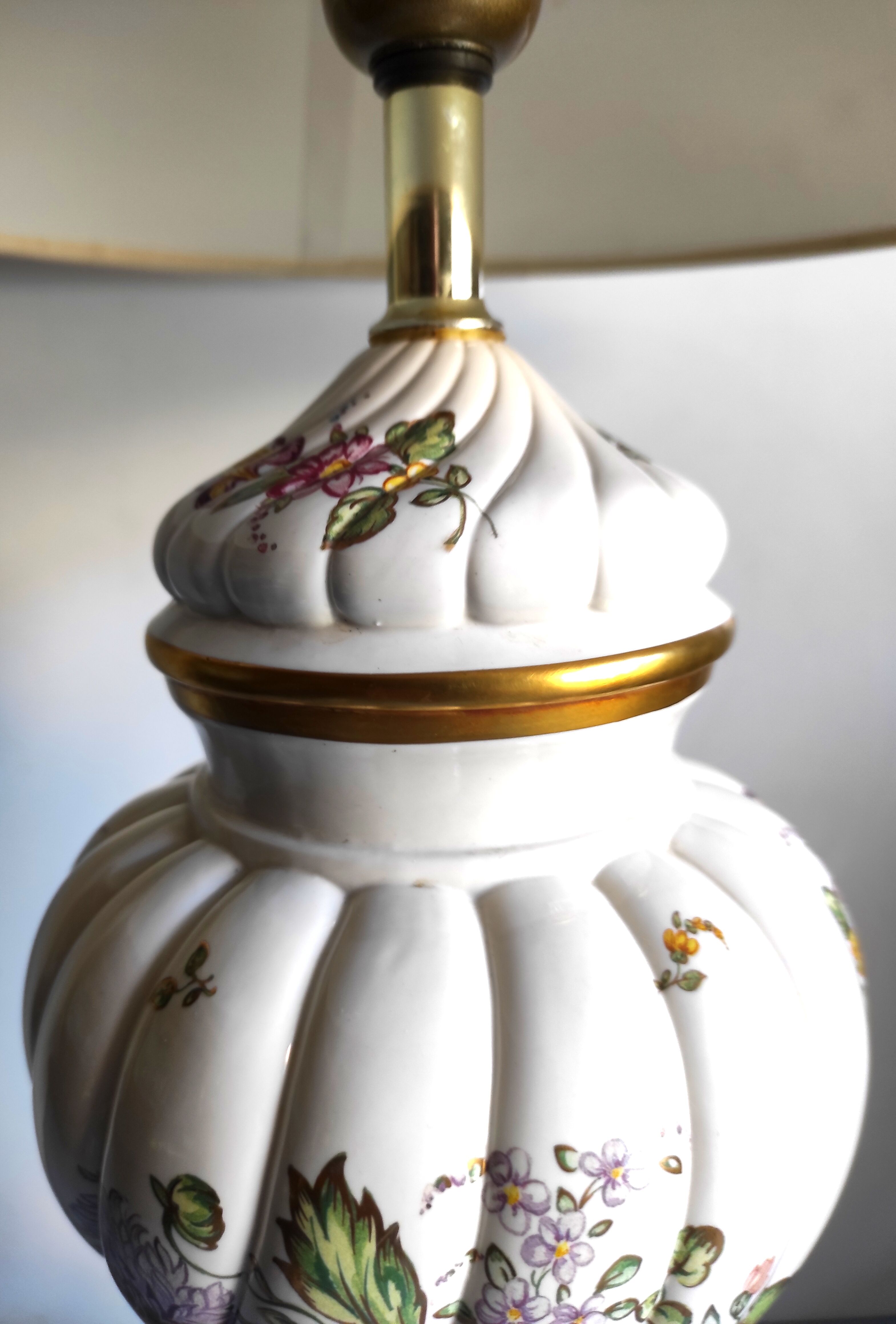 English porcelain lamp