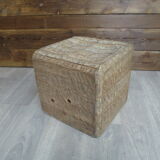 Pouf en bois