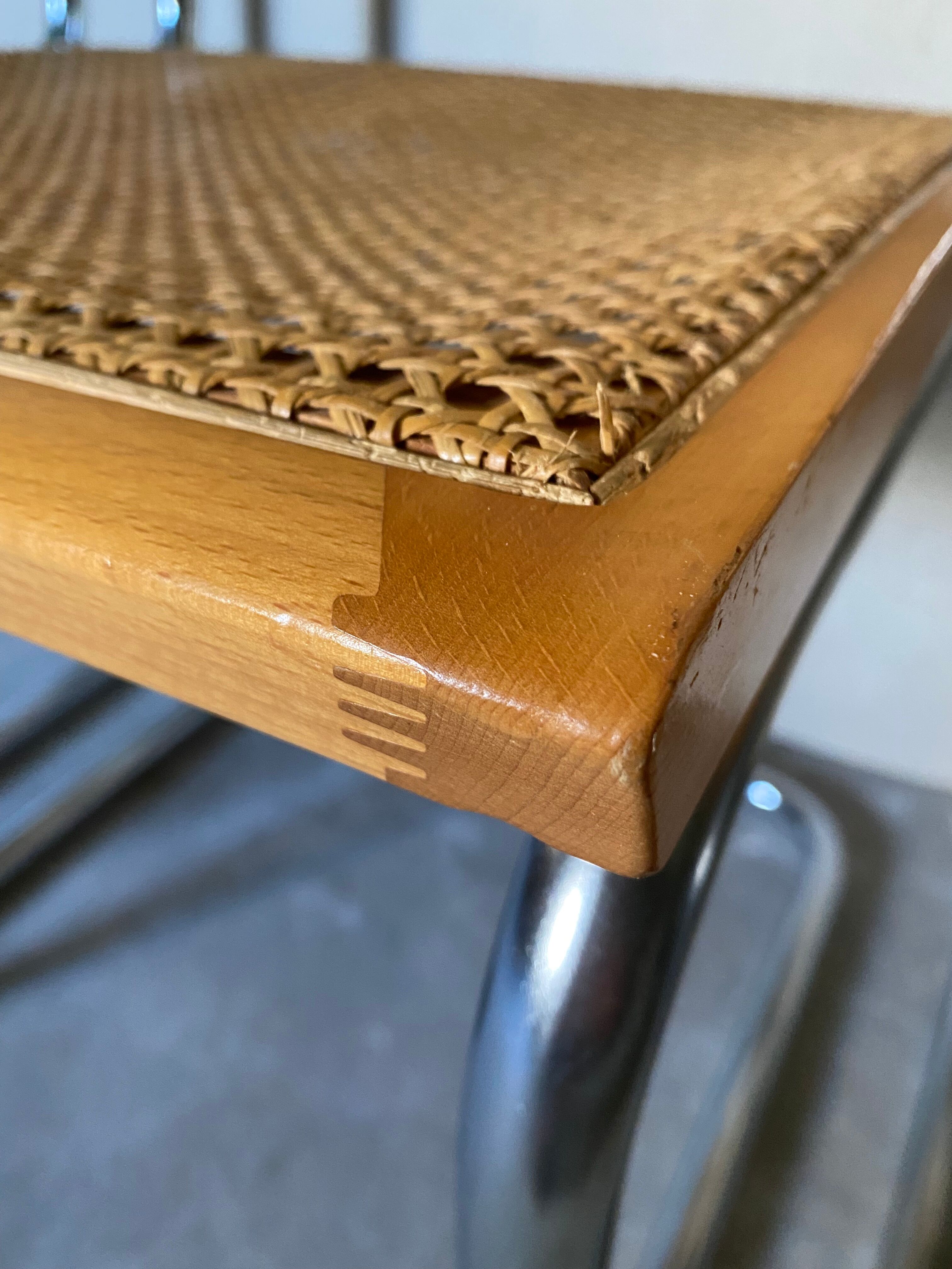 Série de quatre chaises B32 Marcel Breuer