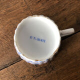 Set of 6 coffee cups in antique porcelain