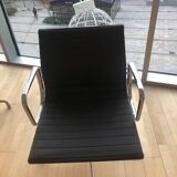 7 fauteuils, 1 chaise Charles & Ray Eames